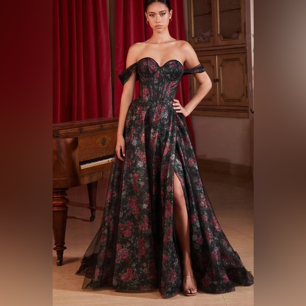 CD806 LaDivine ballgown/ prom dress